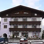 Casa de hóspedes Monika, Summercard Included 3*