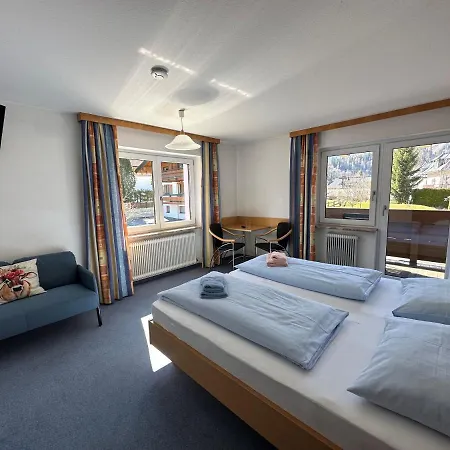 Monika, Cozy B&b, Newly Renovated In Kaprun