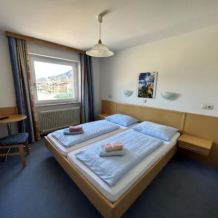 Monika, Cozy B&b, Newly Renovated In Kaprun