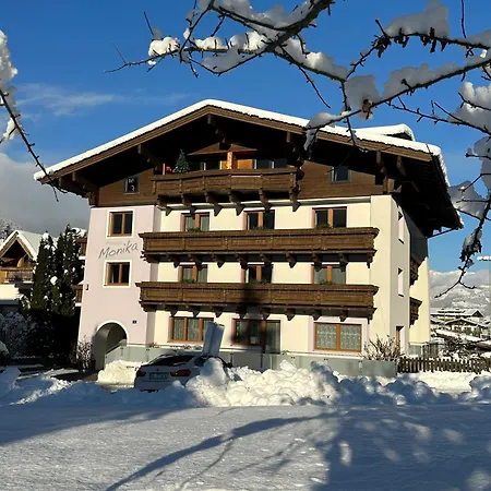 Fruehstueckspension Monika, B&B In Kaprun Including Summercard Πανσιόν 3*
