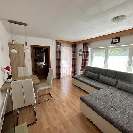 Πανσιόν Fruehstueckspension Monika, B&B In Kaprun Including Summercard Kaprun