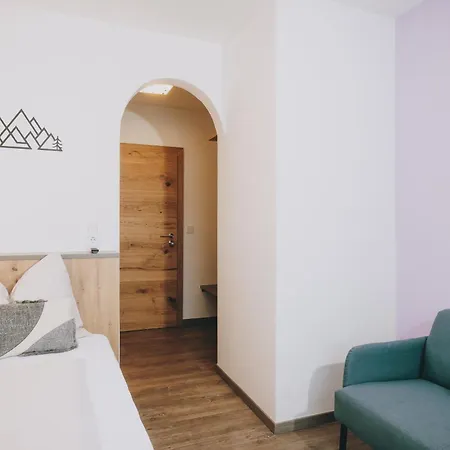 Pension Monika, Summercard Included 3*