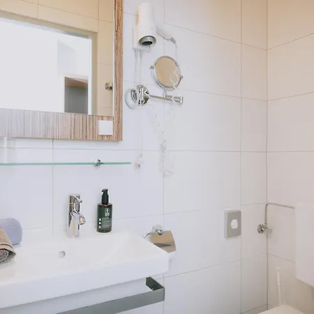 Guest house Monika, Cozy B&b, Newly Renovated In