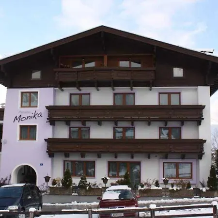 Πανσιόν Fruehstueckspension Monika, B&B In Kaprun Including Summercard 3*